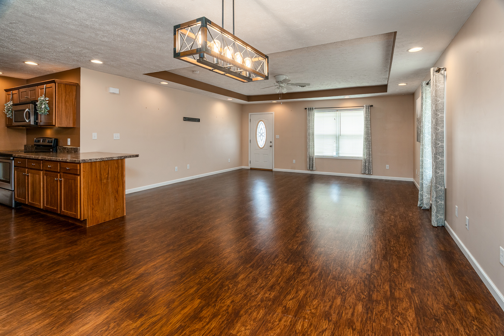 1505 Dew Drop Drive Property Photo 7