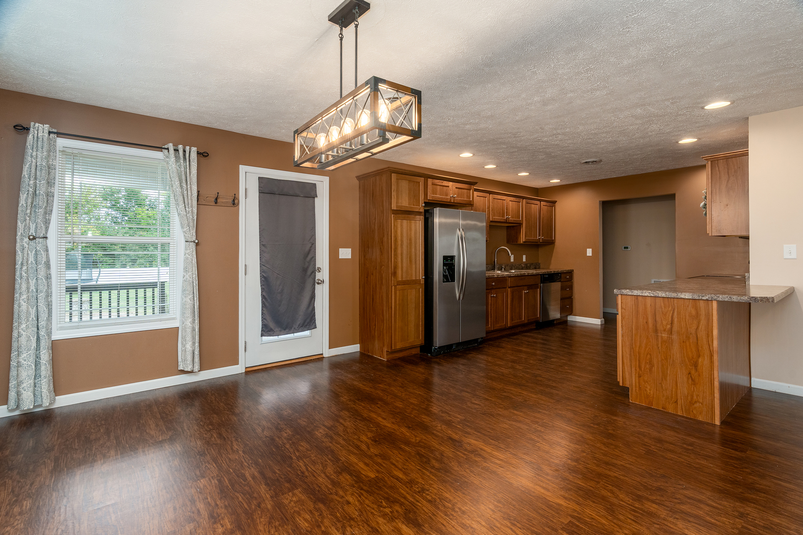 1505 Dew Drop Drive Property Photo 9