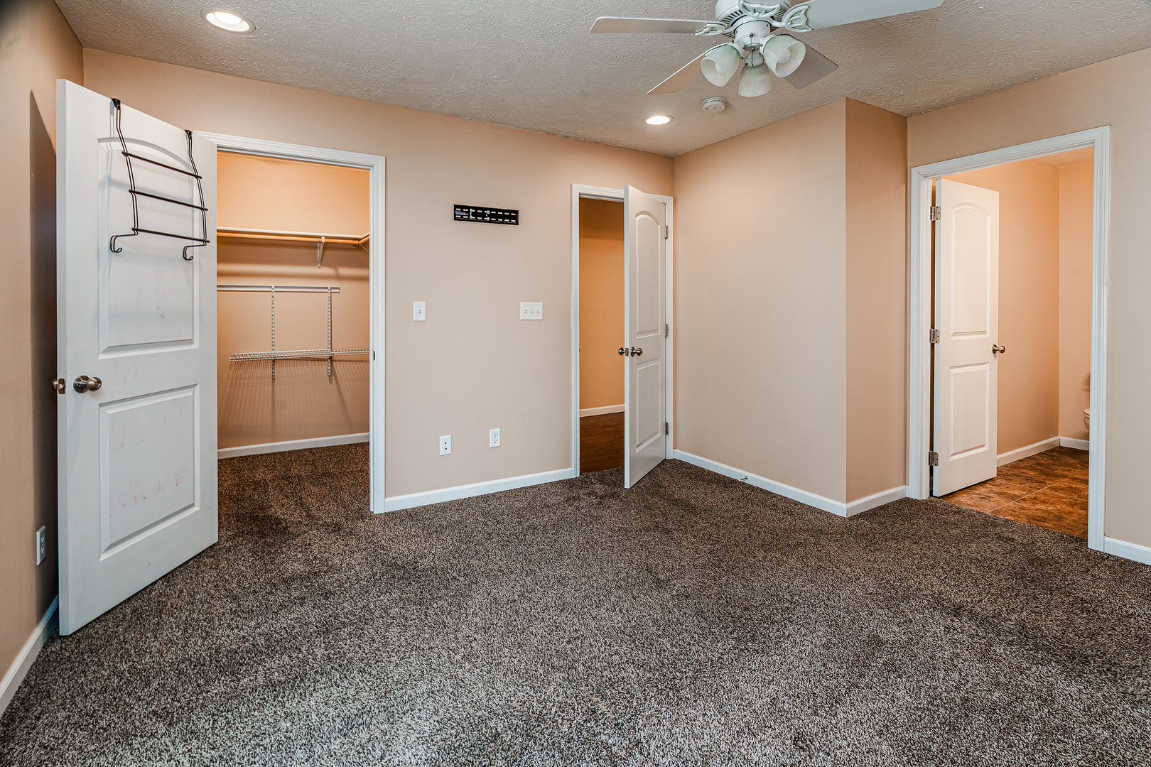 1505 Dew Drop Drive Property Photo 15