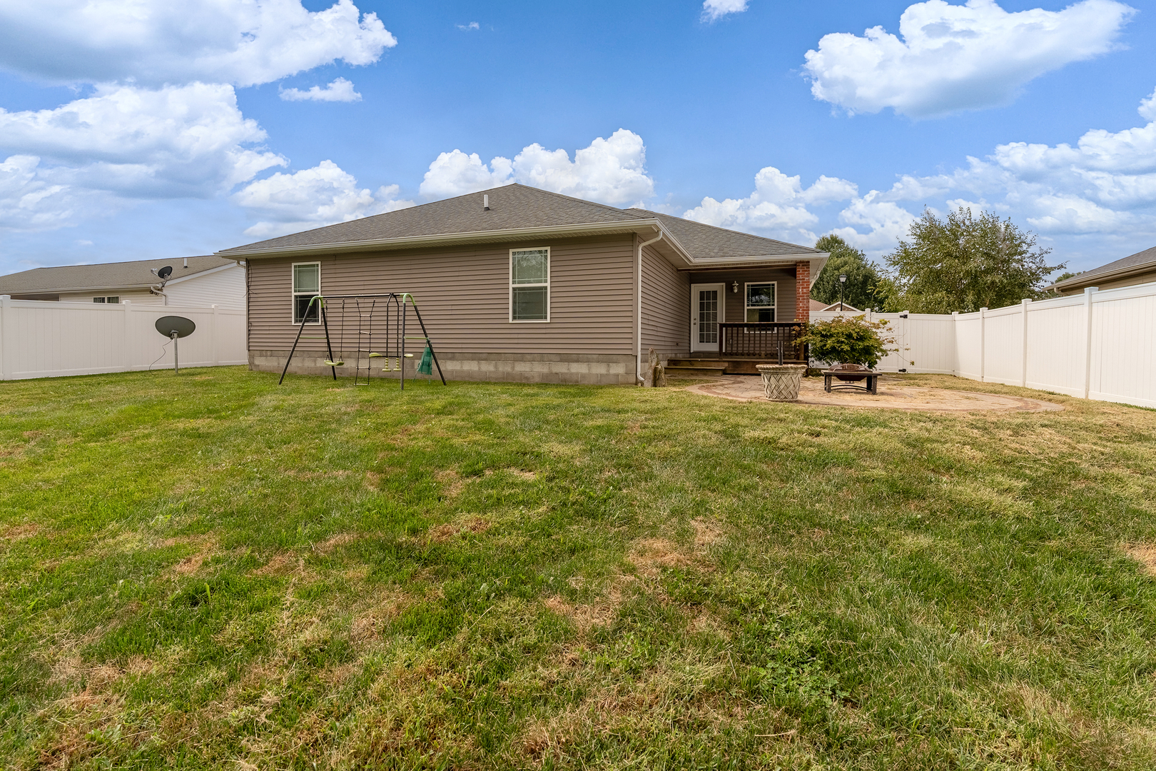 1505 Dew Drop Drive Property Photo 29