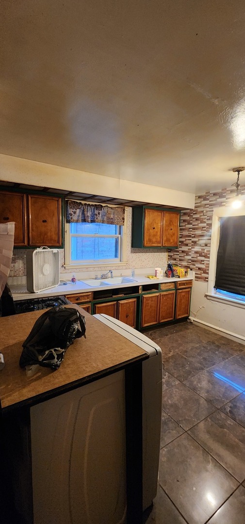 3530 Elmwood Avenue Property Photo 5
