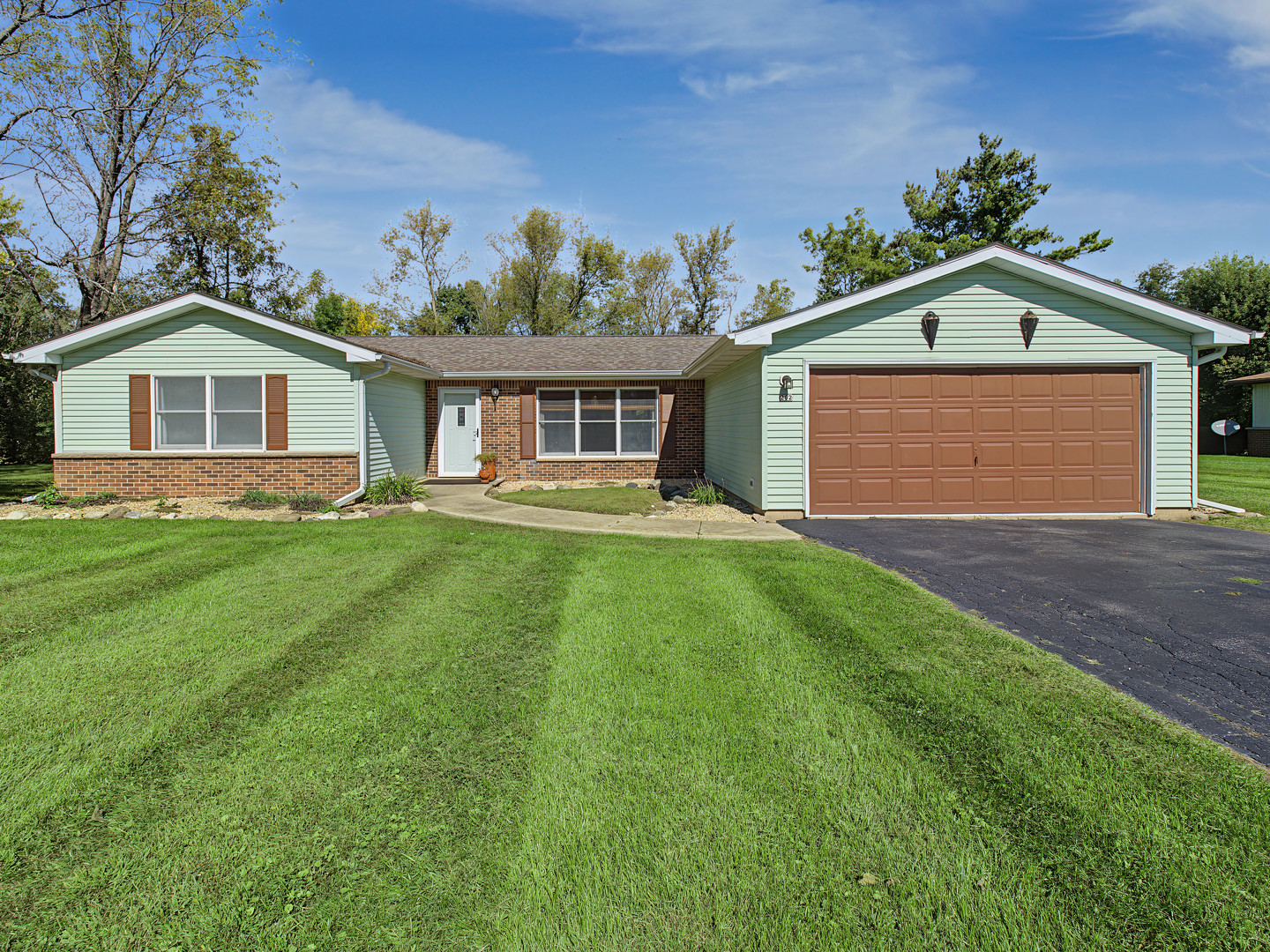 262 Brookside Drive Property Photo 1