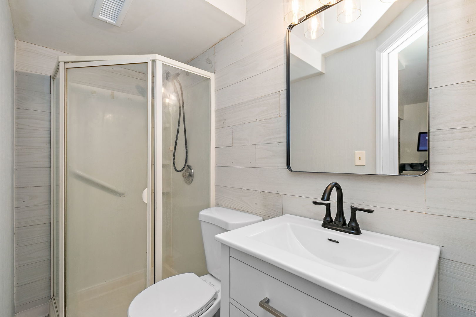 5292 Spencer Place Property Photo 21