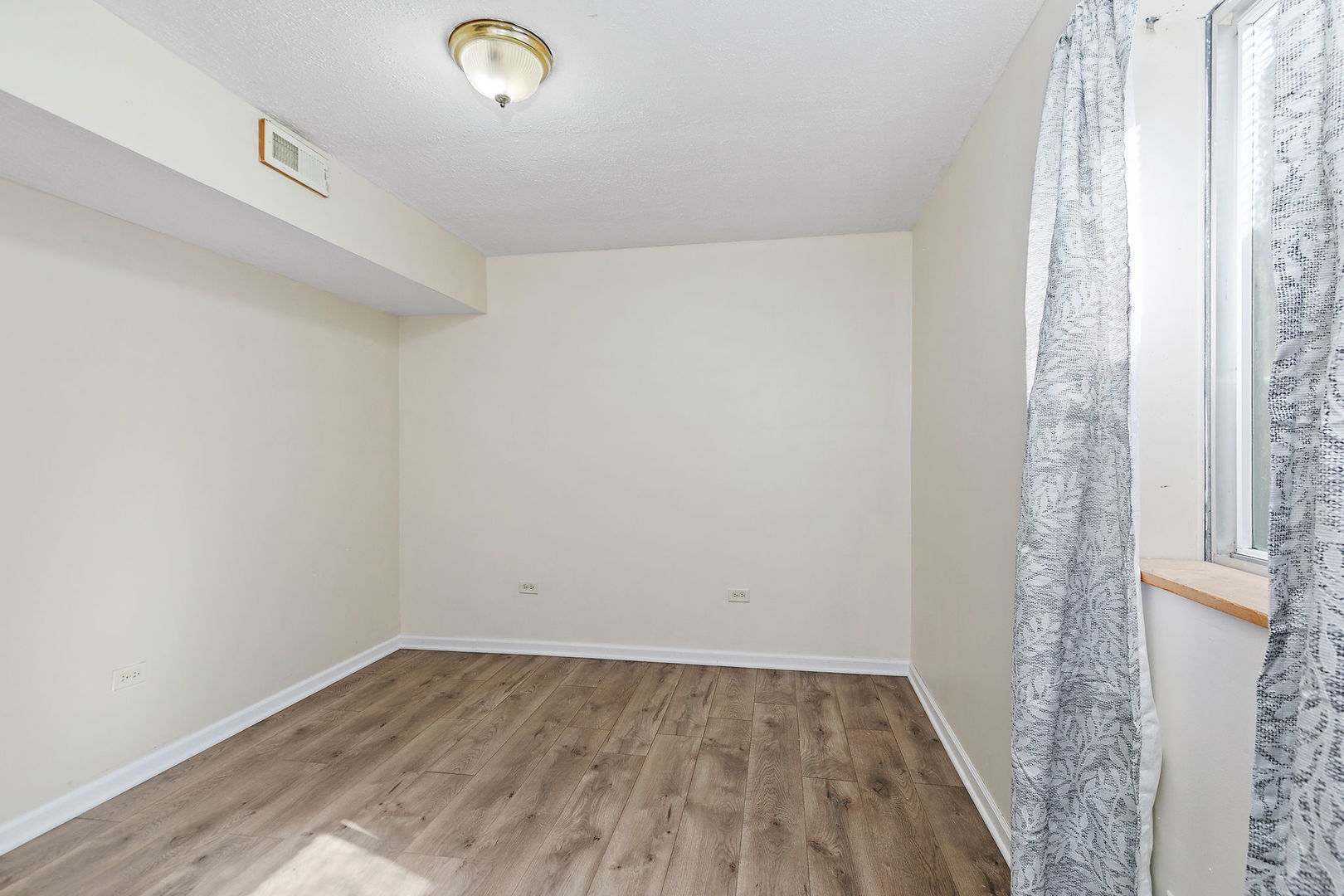 5292 Spencer Place Property Photo 24