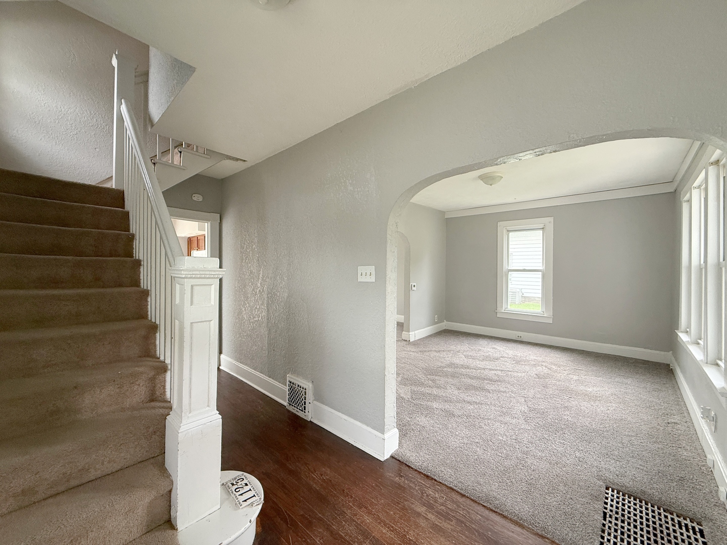 1125 37th Street Property Photo 3