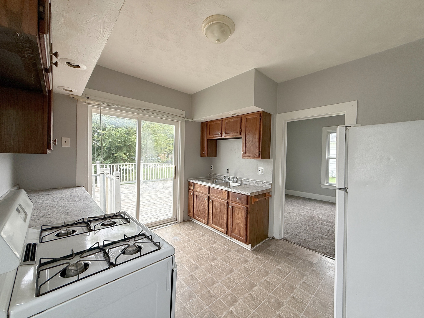 1125 37th Street Property Photo 12