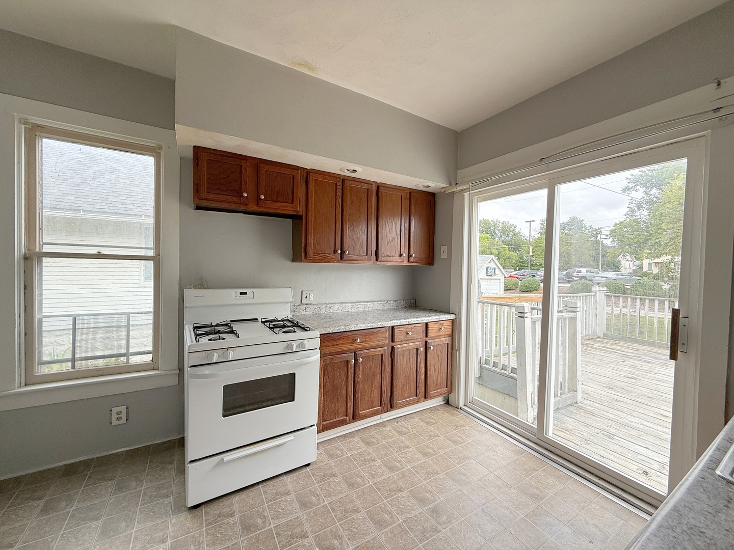 1125 37th Street Property Photo 13