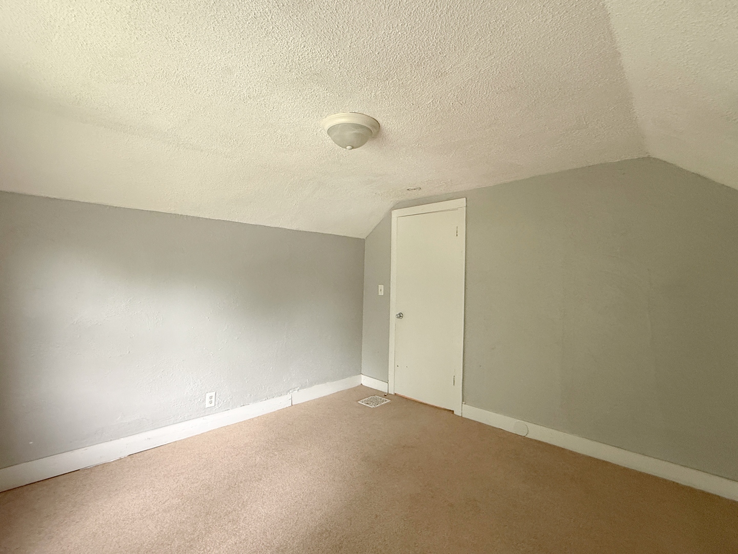 1125 37th Street Property Photo 18
