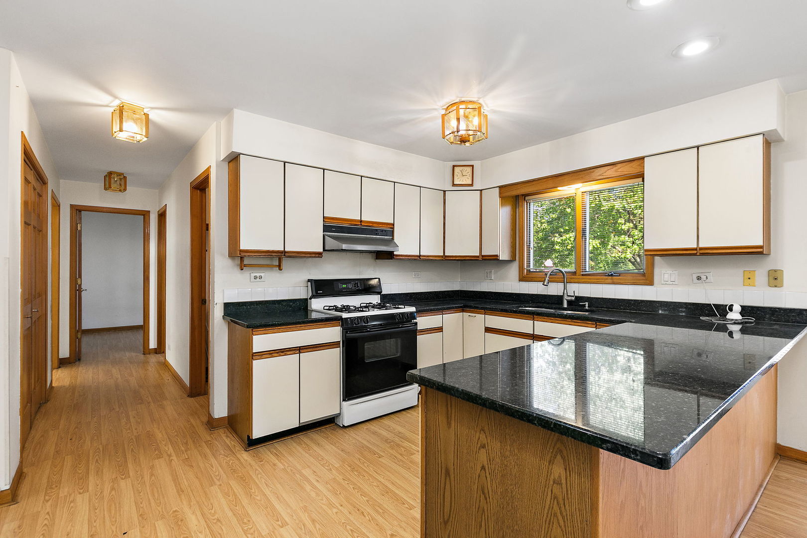 1600 Brentford Drive Property Photo 20
