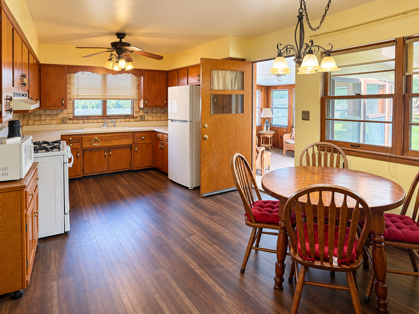 1004 Magnolia Drive Property Photo 3