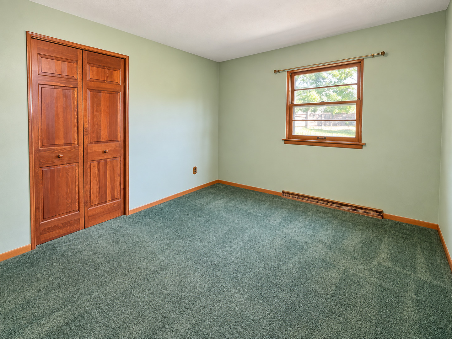 1004 Magnolia Drive Property Photo 8