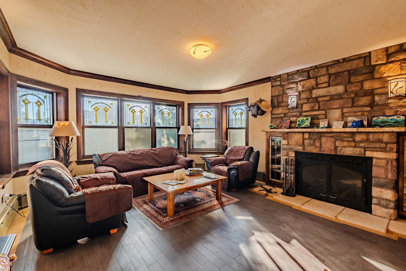 2426 Oak Park Avenue Property Photo 3