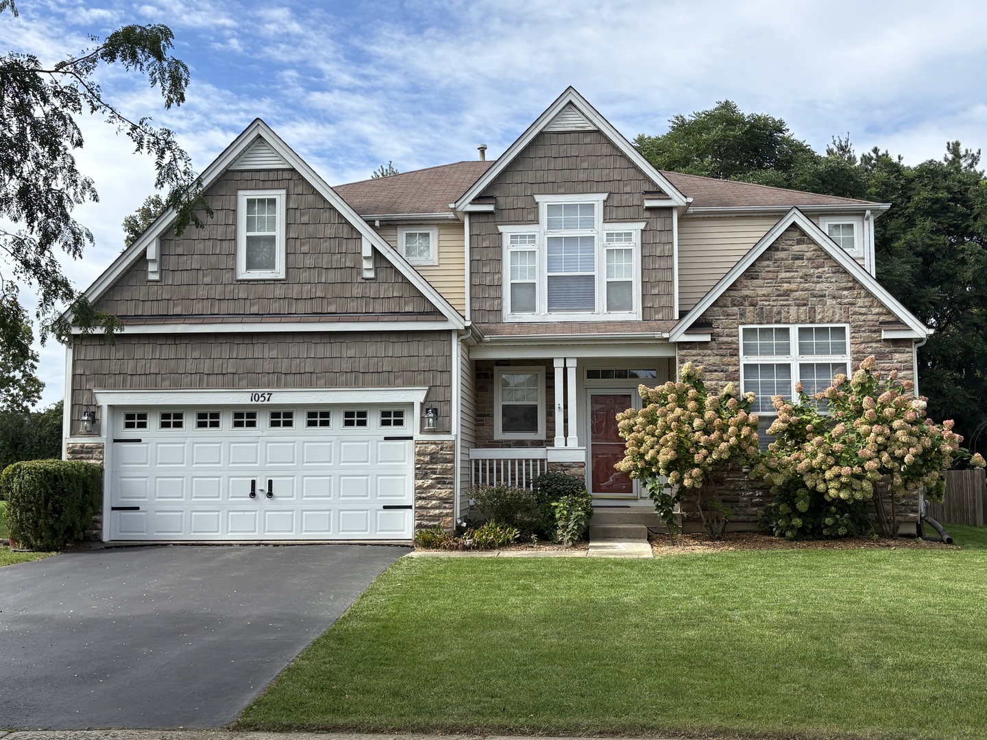 1057 Dana Court Property Photo 1