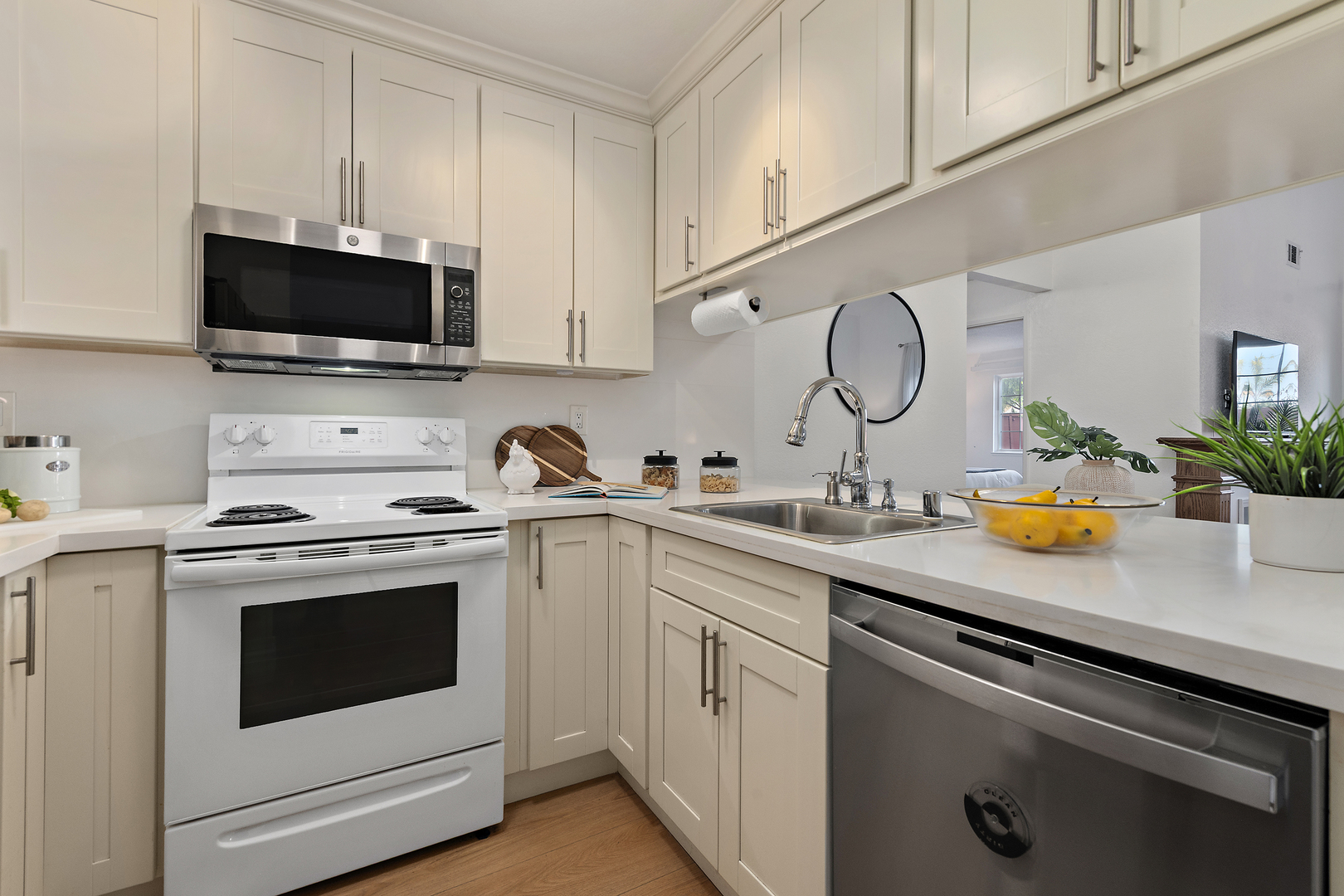 1740 Home Gate Drive Property Photo 8