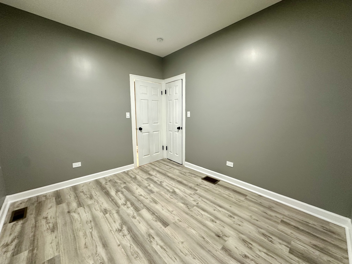 139 S 12th Avenue Property Photo 15