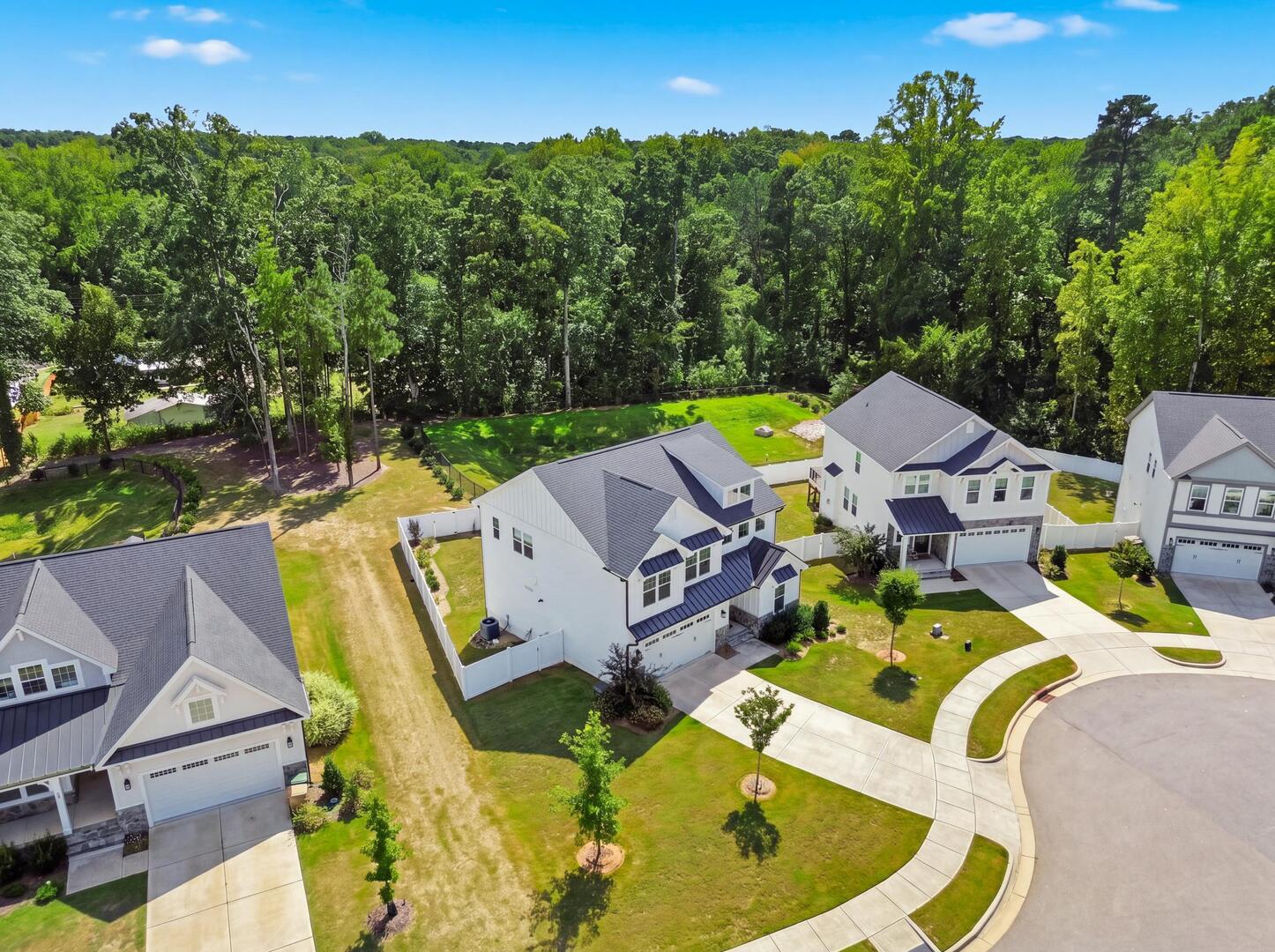 151 Dunloe Loop Property Photo 32