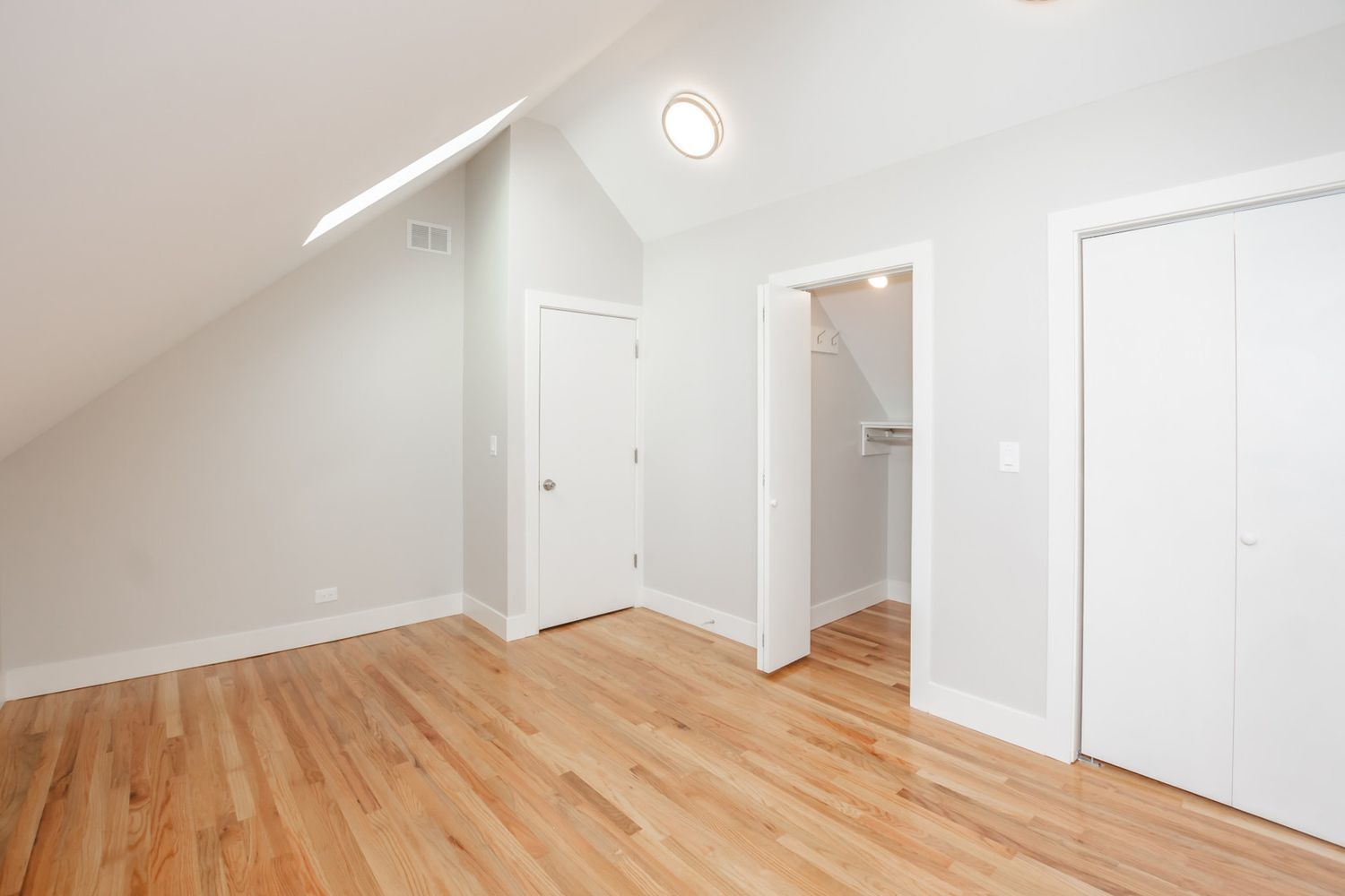 2112 W Roscoe Street 2r Property Photo 9