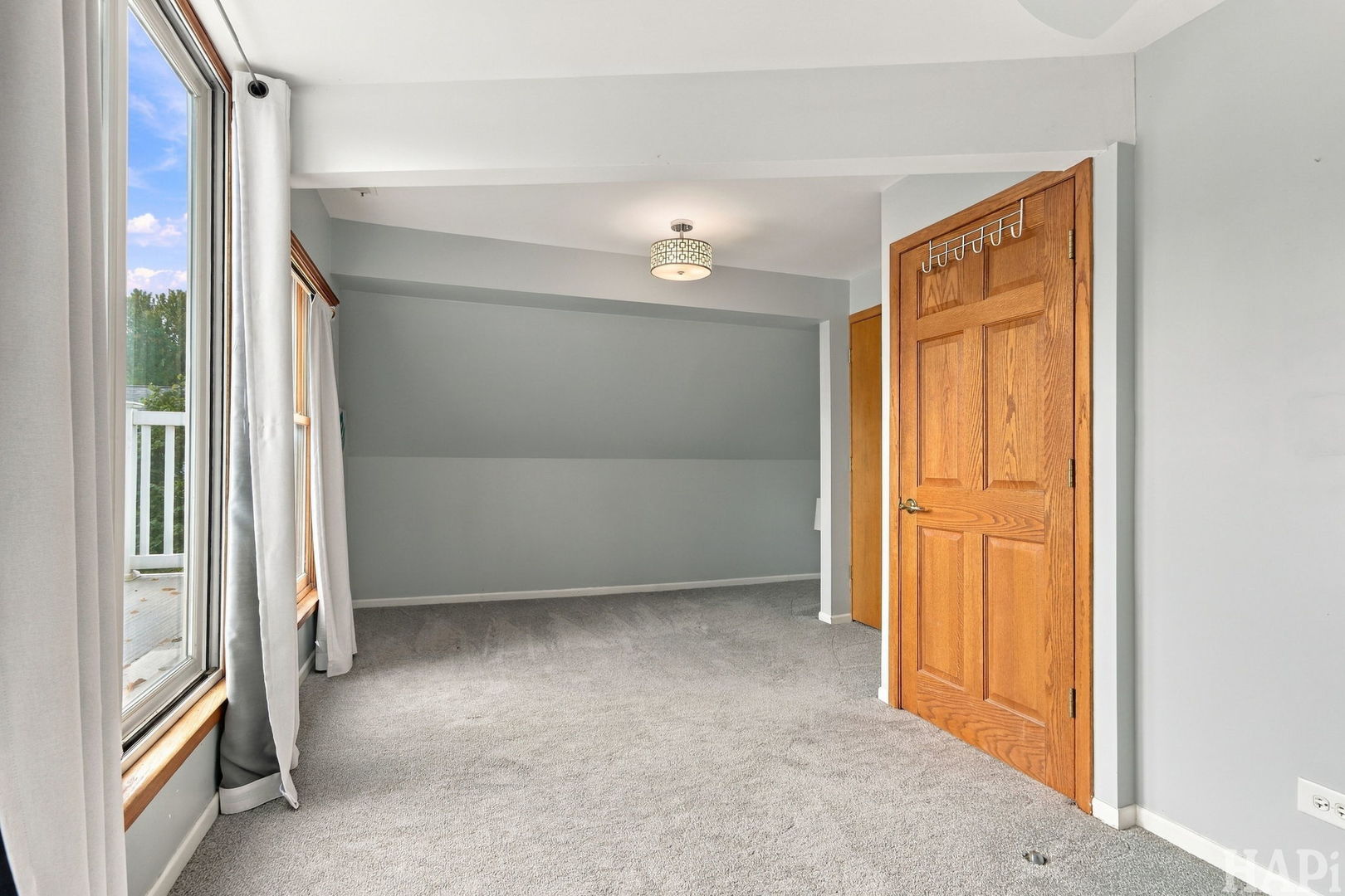100 Lake Lane Property Photo 33