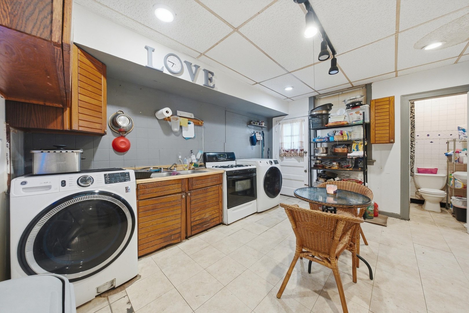 12769898 Property Photo 5