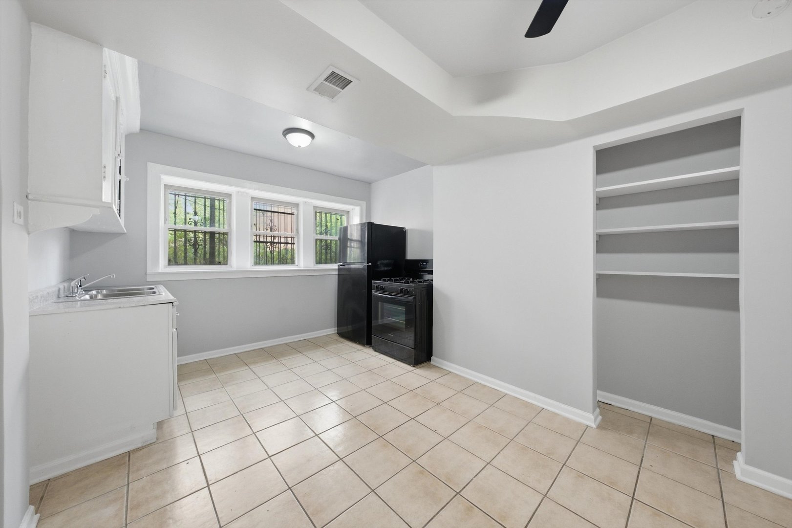 12769898 Property Photo 32