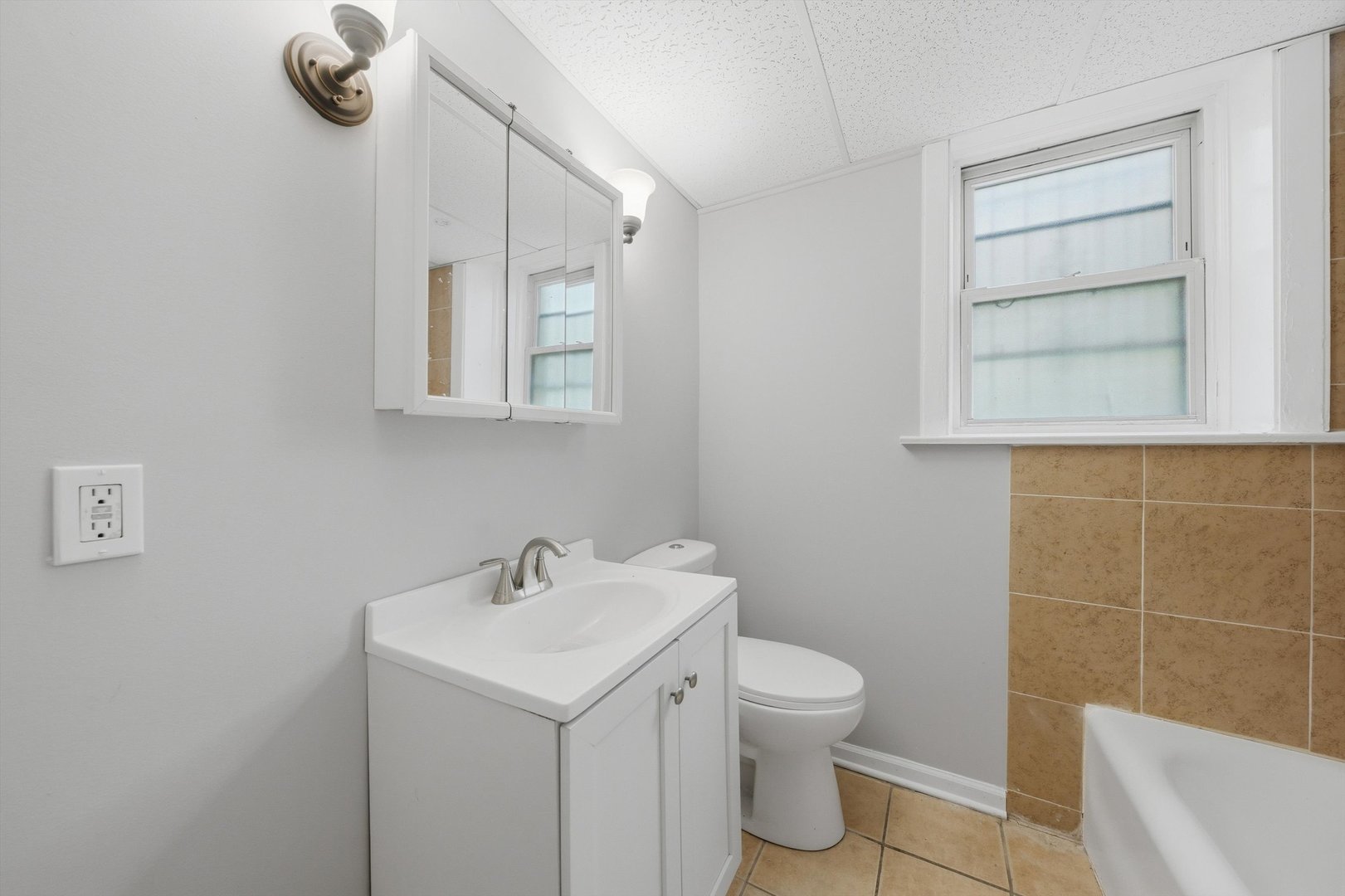 12769898 Property Photo 33