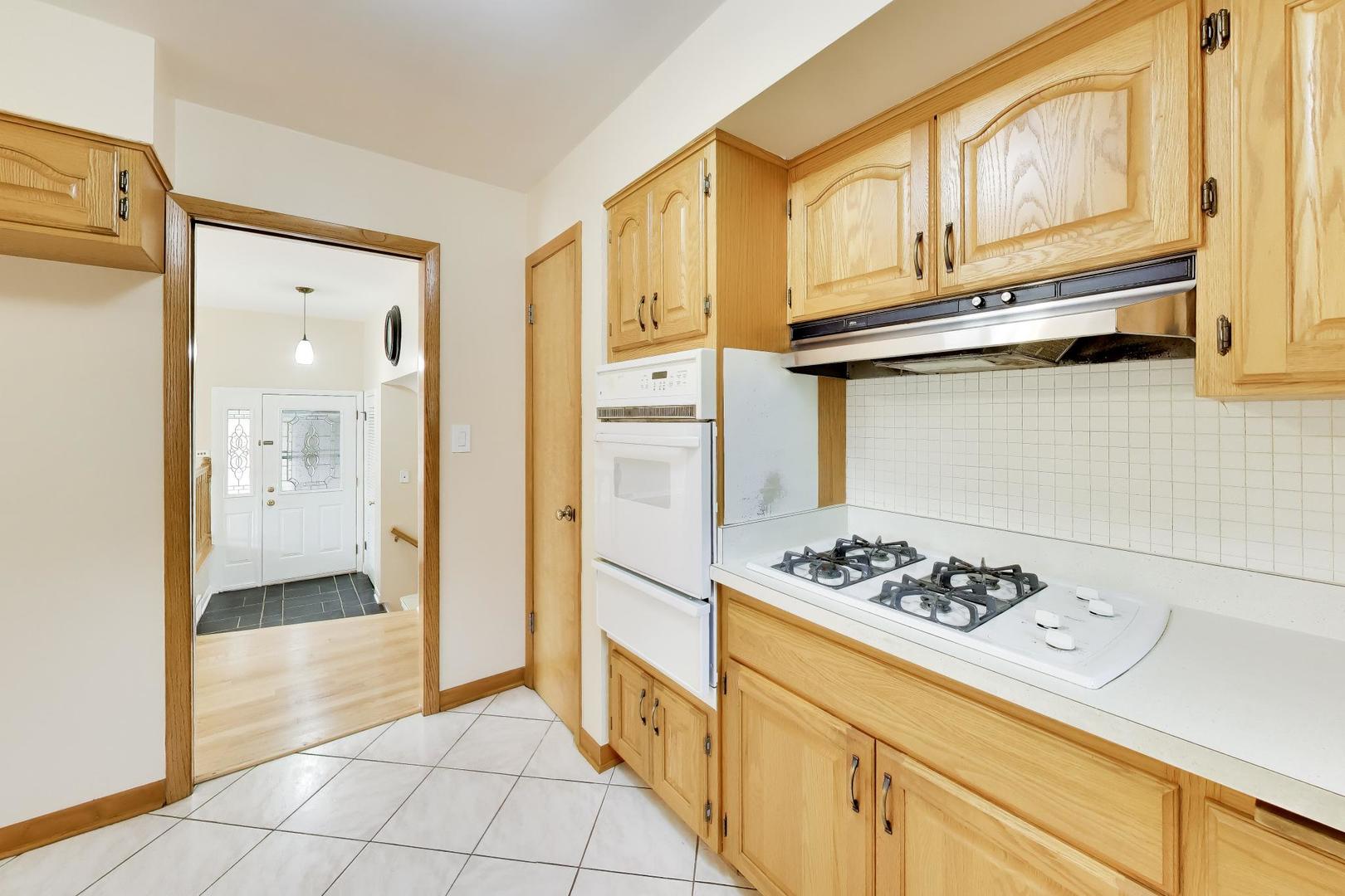 8022 Keeler Avenue Property Photo 13