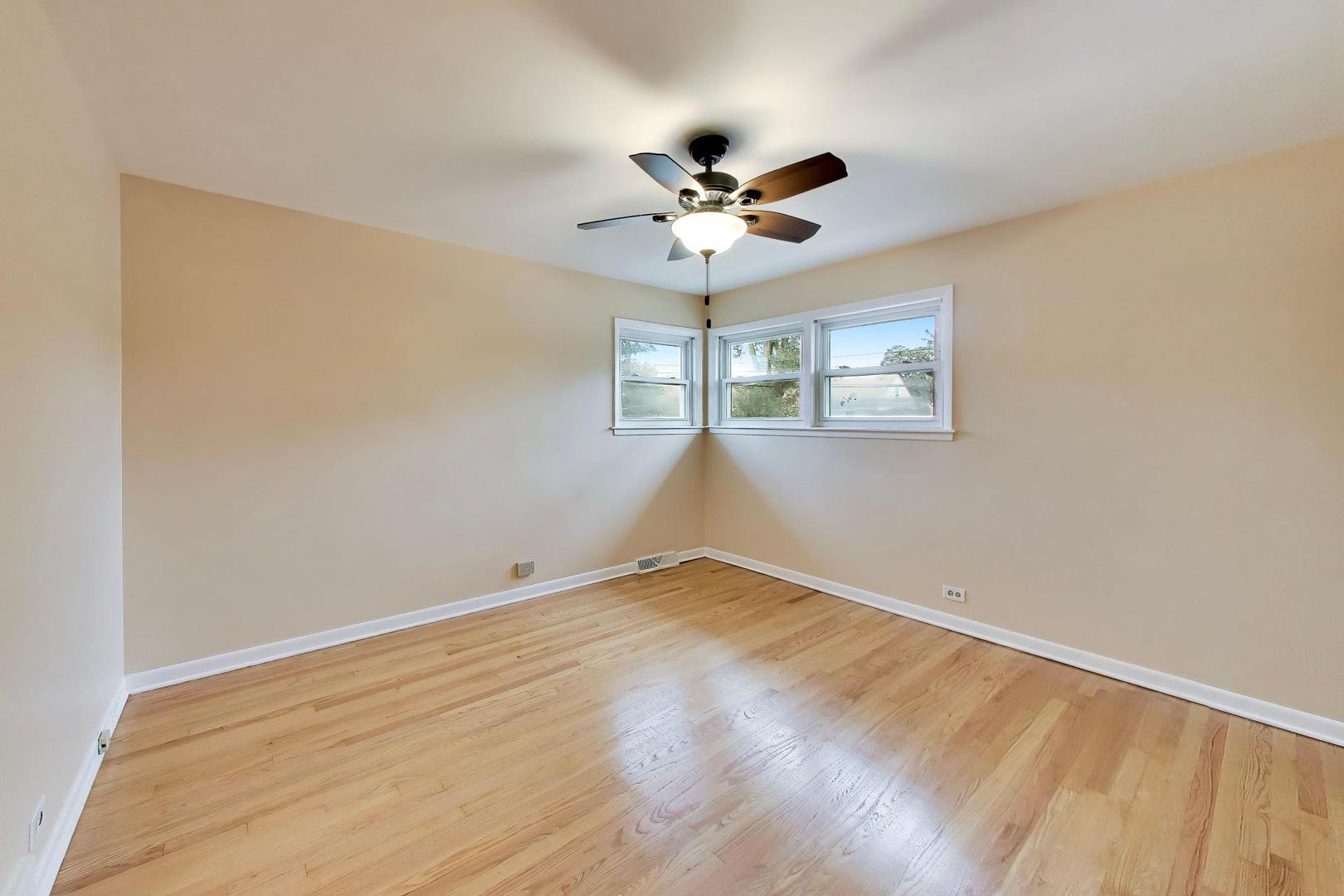 8022 Keeler Avenue Property Photo 25
