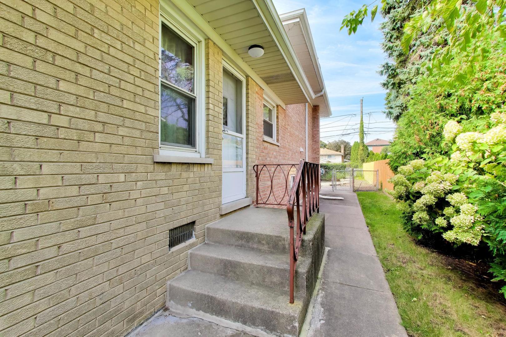 8022 Keeler Avenue Property Photo 37