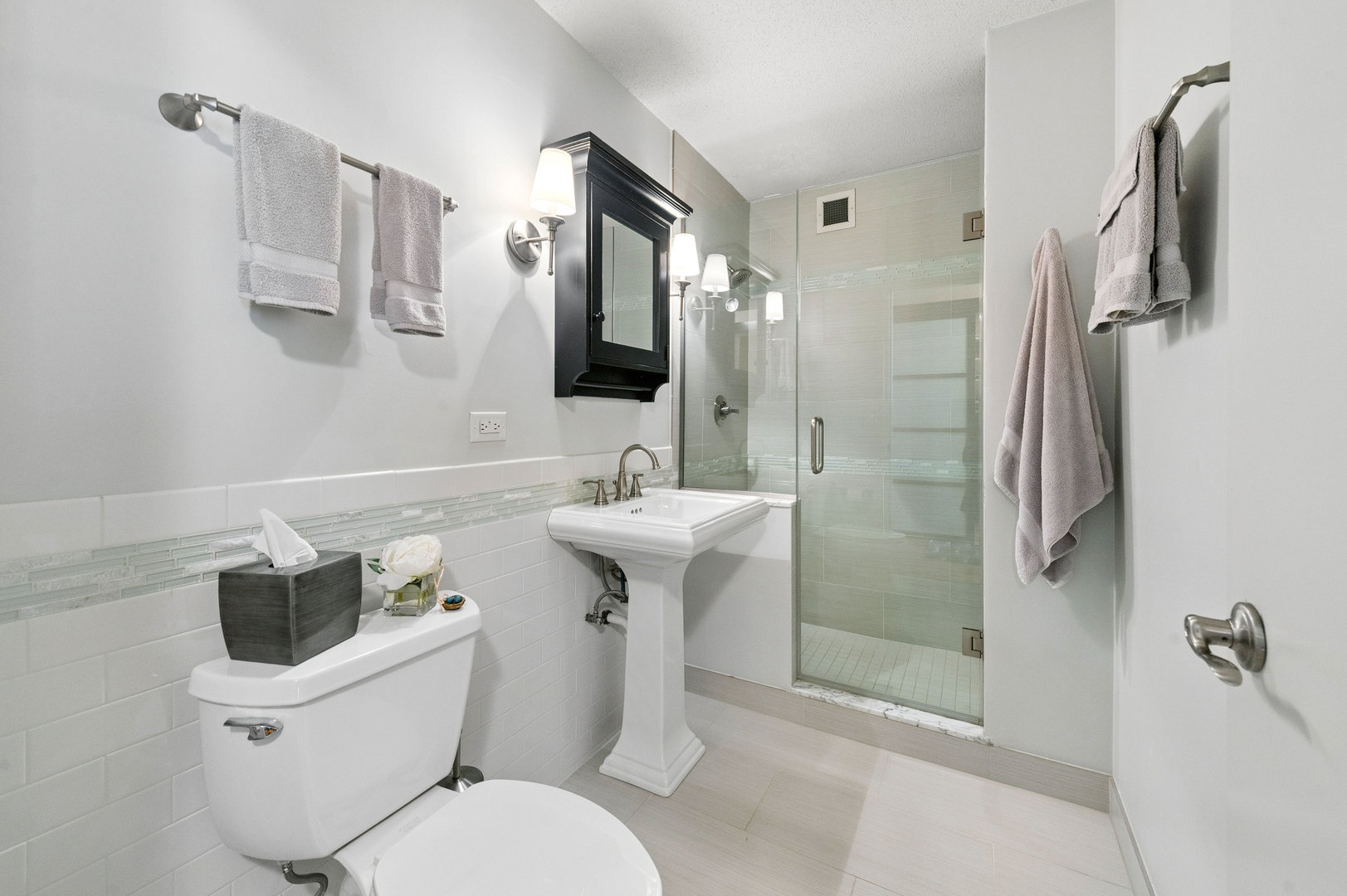 2 E Erie Street 3310 Property Photo 18