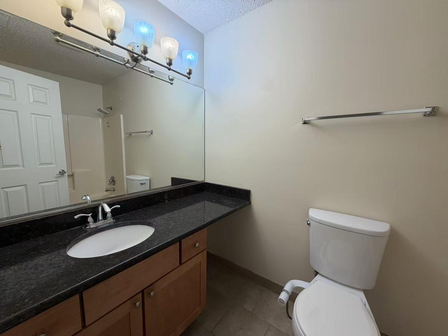 1330 Brook Street F Property Photo 8