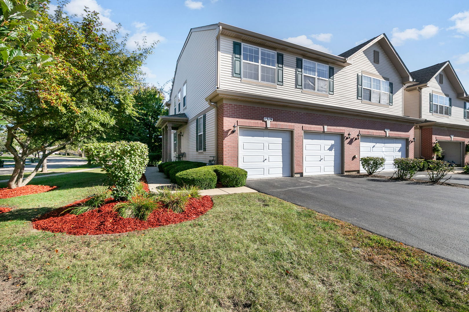 1319 W Crane View Court Property Photo 2