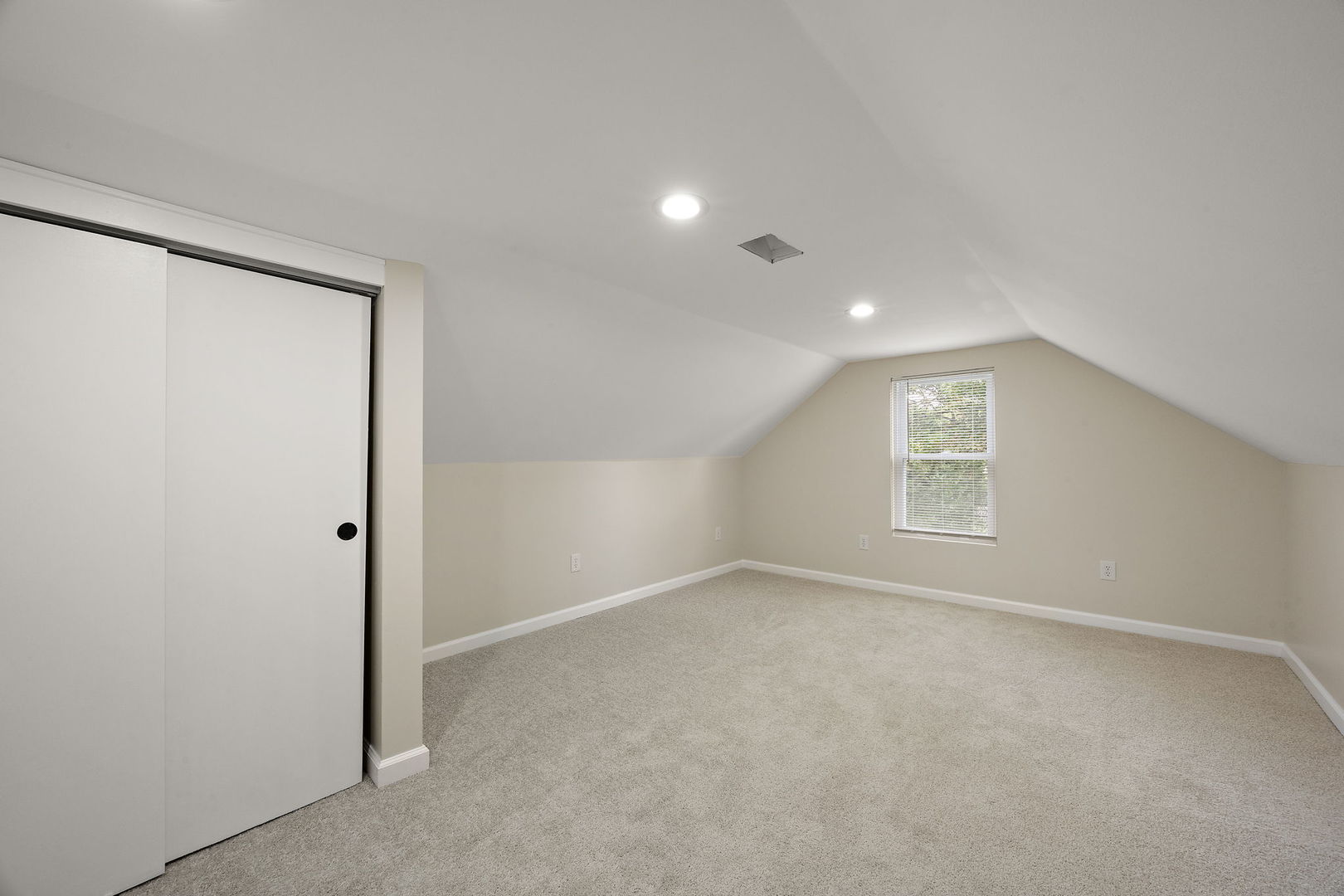 53 Seward Lane Property Photo 19