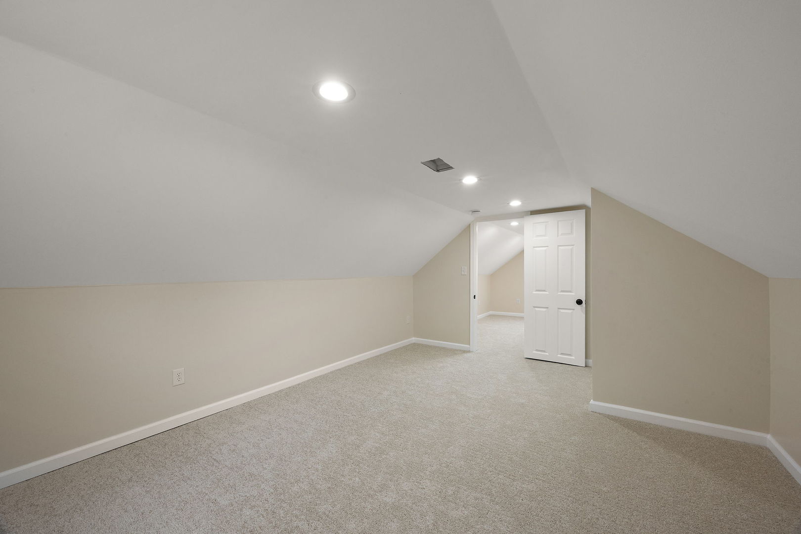 53 Seward Lane Property Photo 21