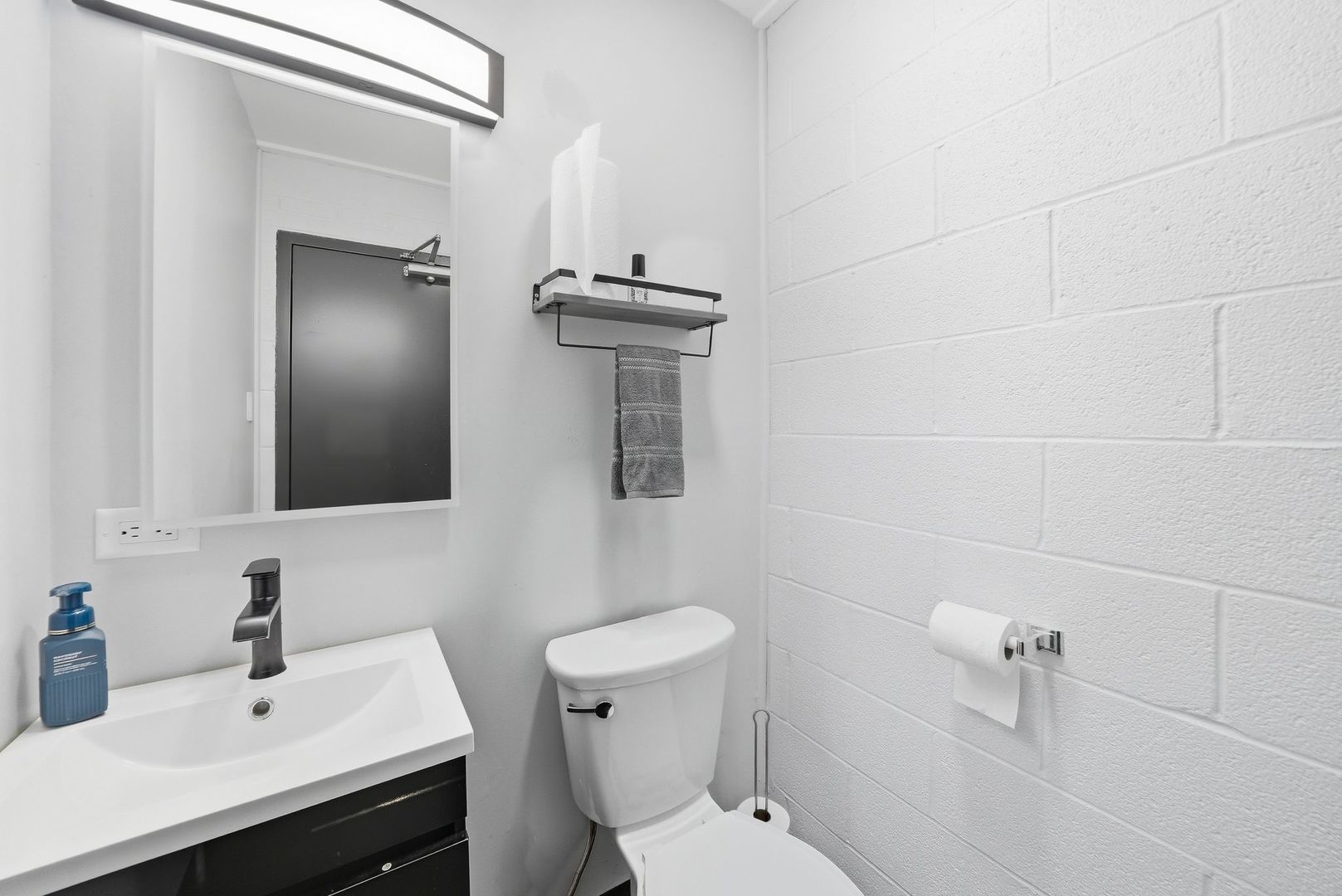 8400 S 77th Avenue Property Photo 14