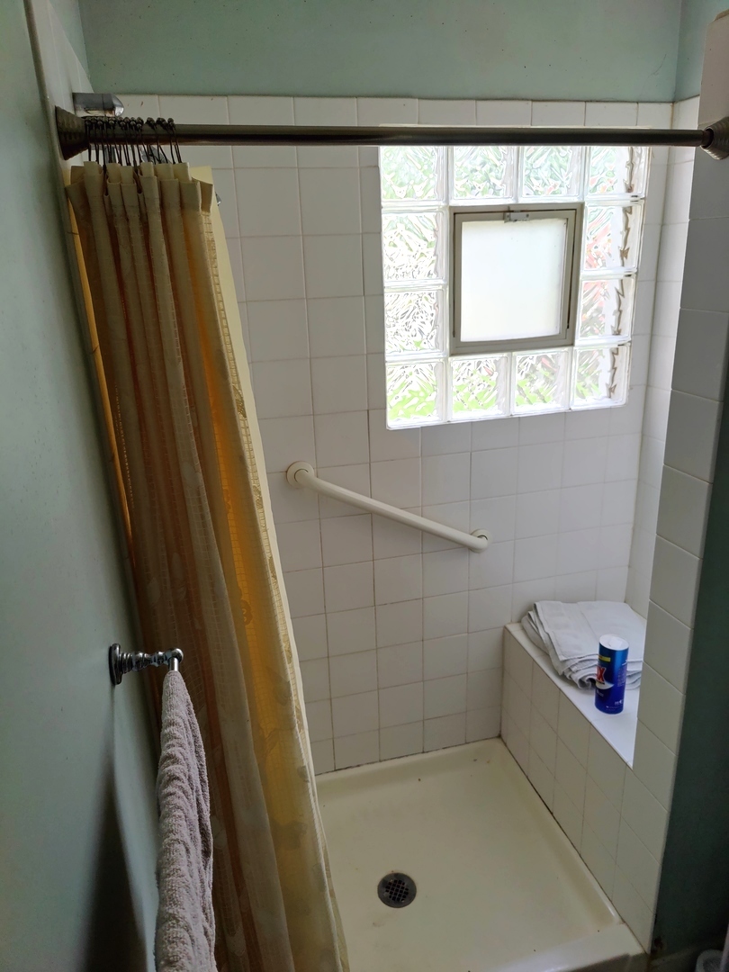 200 Earl Avenue Property Photo 12
