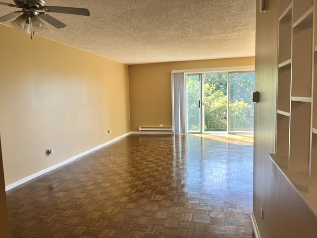 9605 S Komensky Avenue 202 Property Photo 3