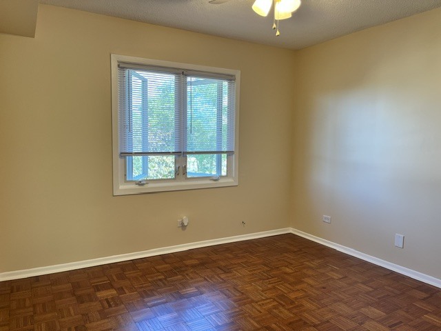 9605 S Komensky Avenue 202 Property Photo 13