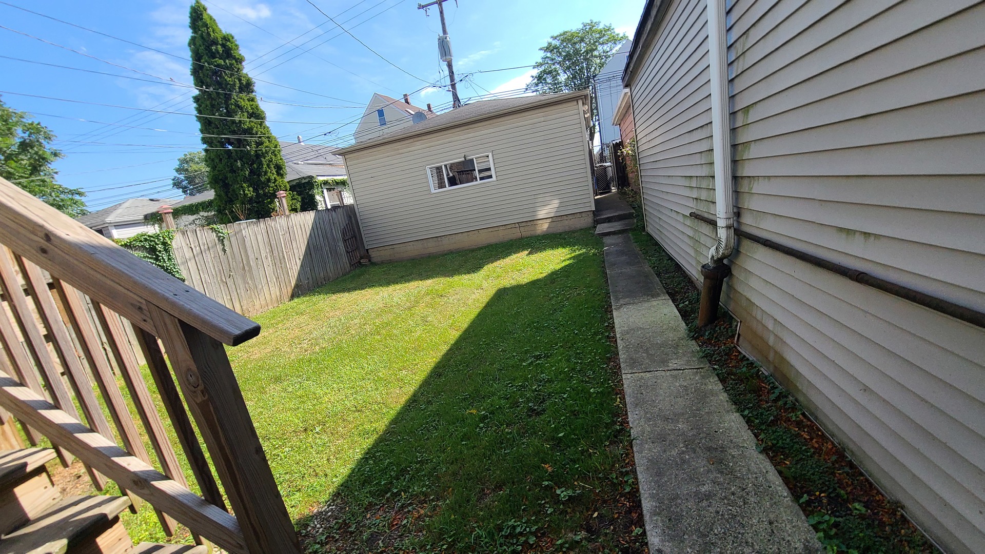 3627 S Damen Avenue Property Photo 8
