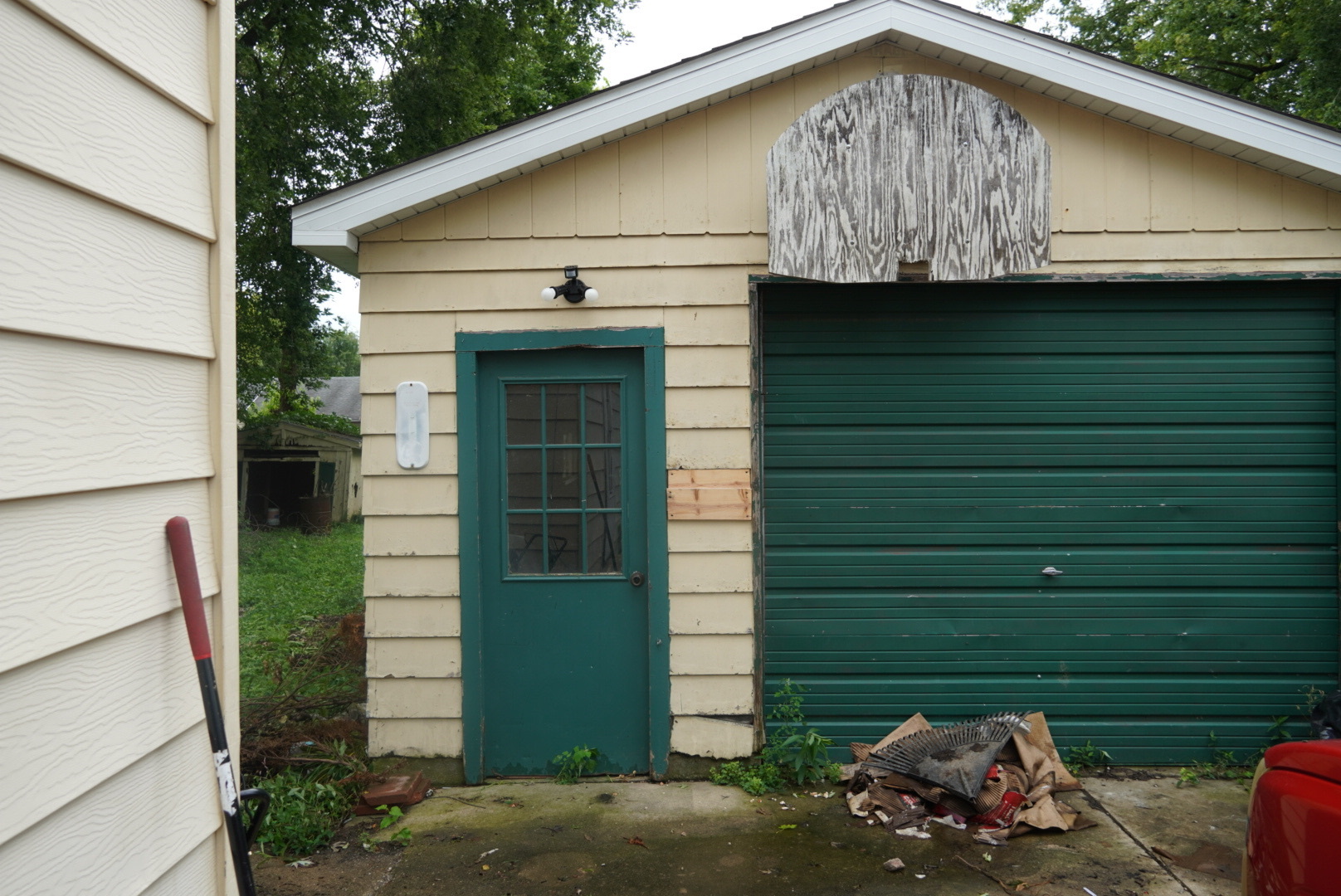 213 Linwood Avenue Property Photo 4