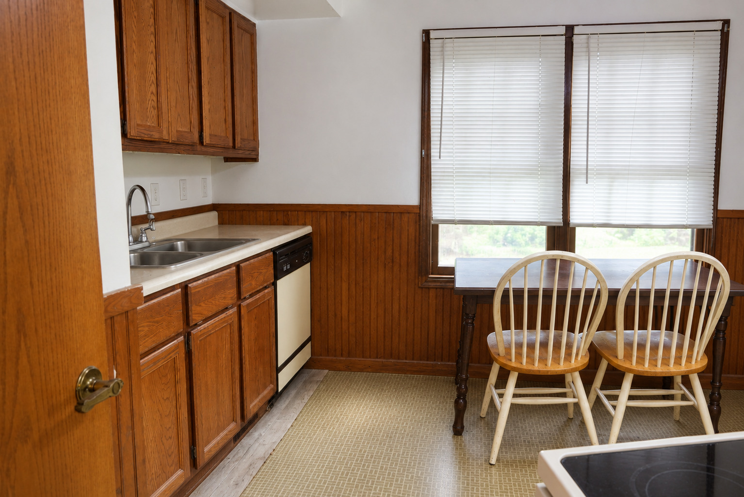 213 Linwood Avenue Property Photo 6