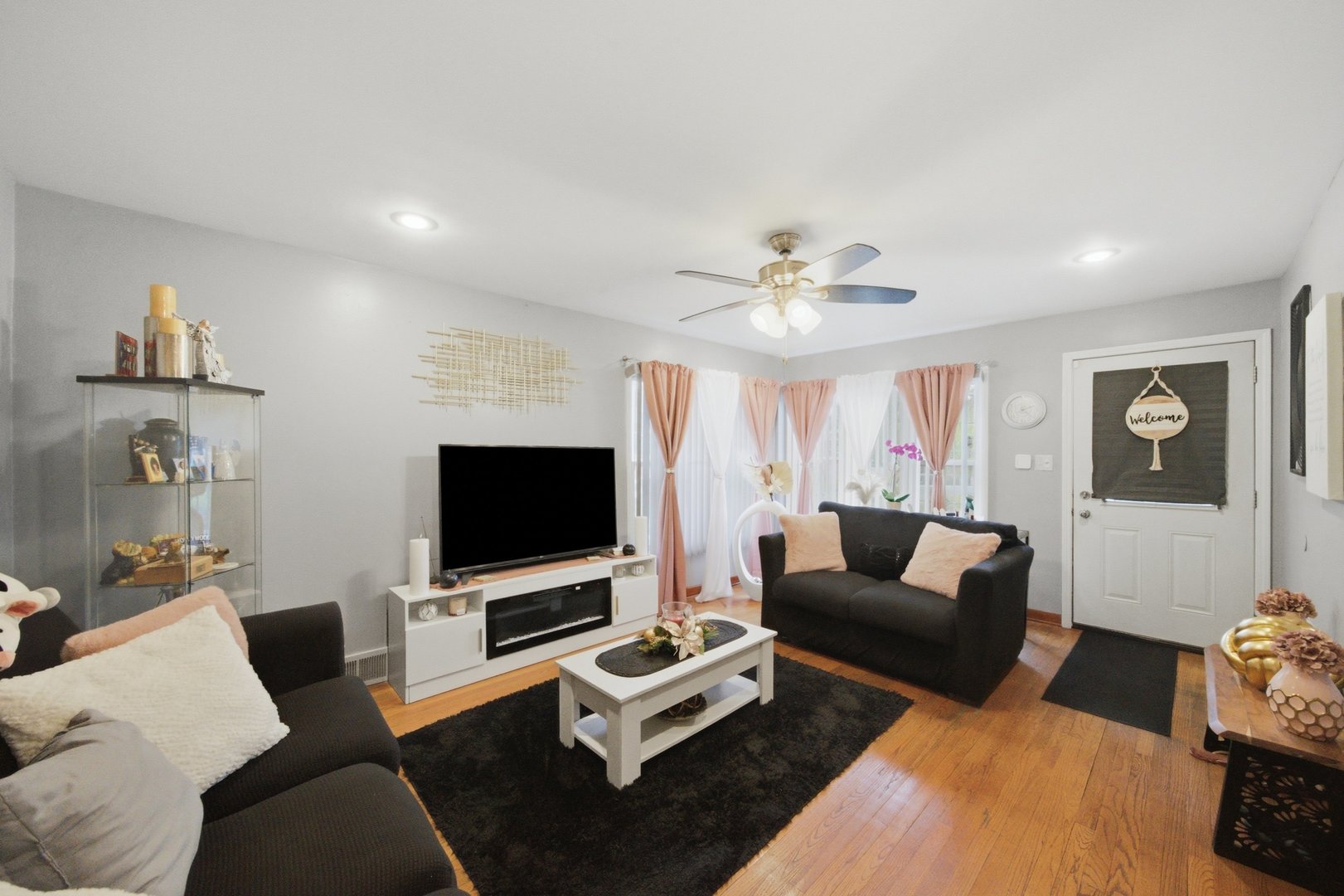 2847 N Moody Avenue Property Photo 4