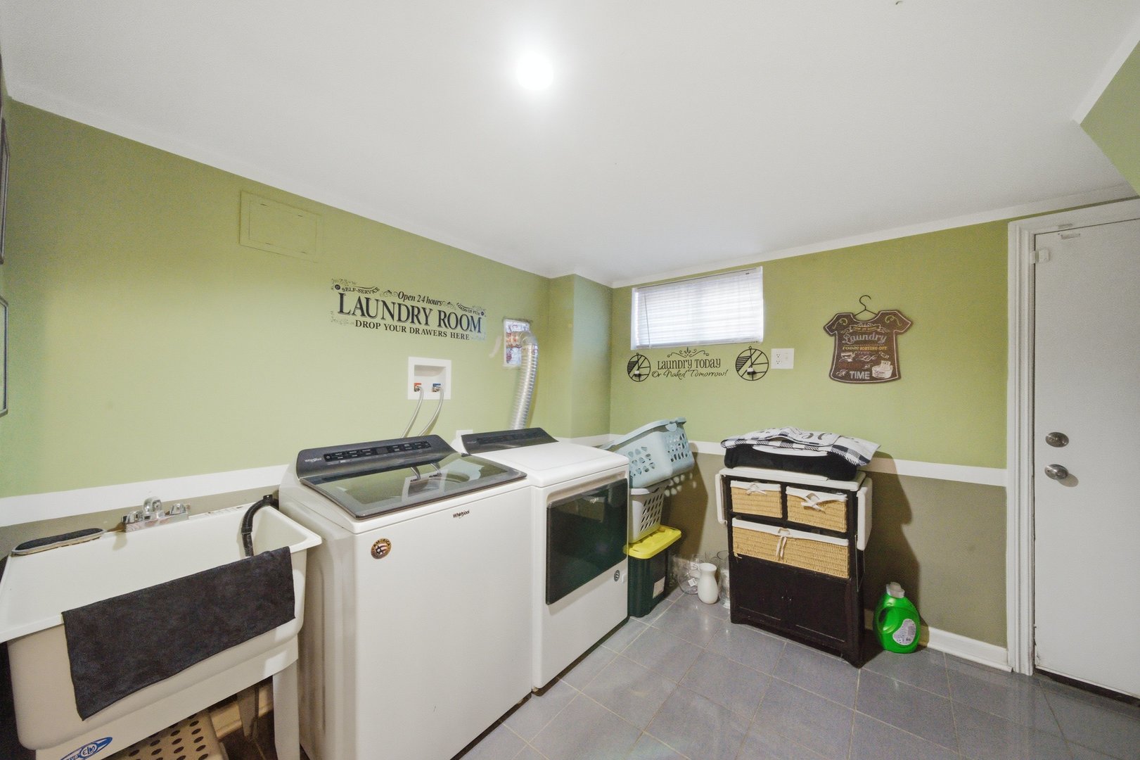 2847 N Moody Avenue Property Photo 13