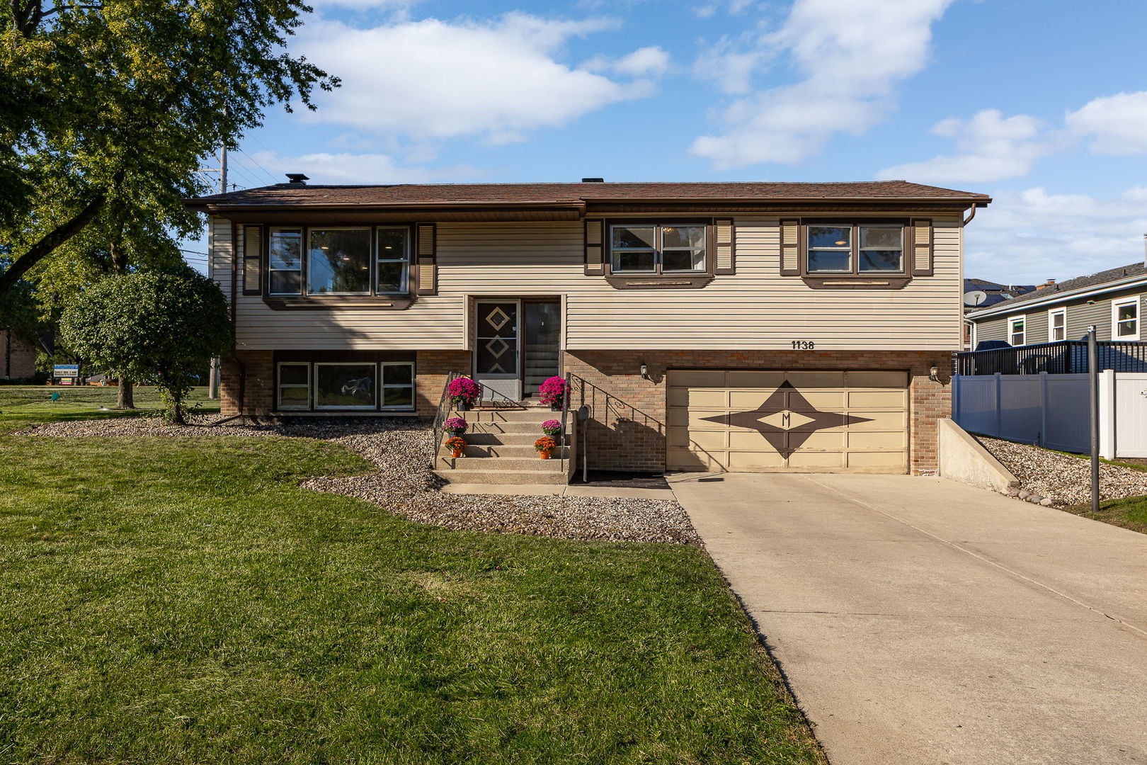 1138 Timber Lane Property Photo 1