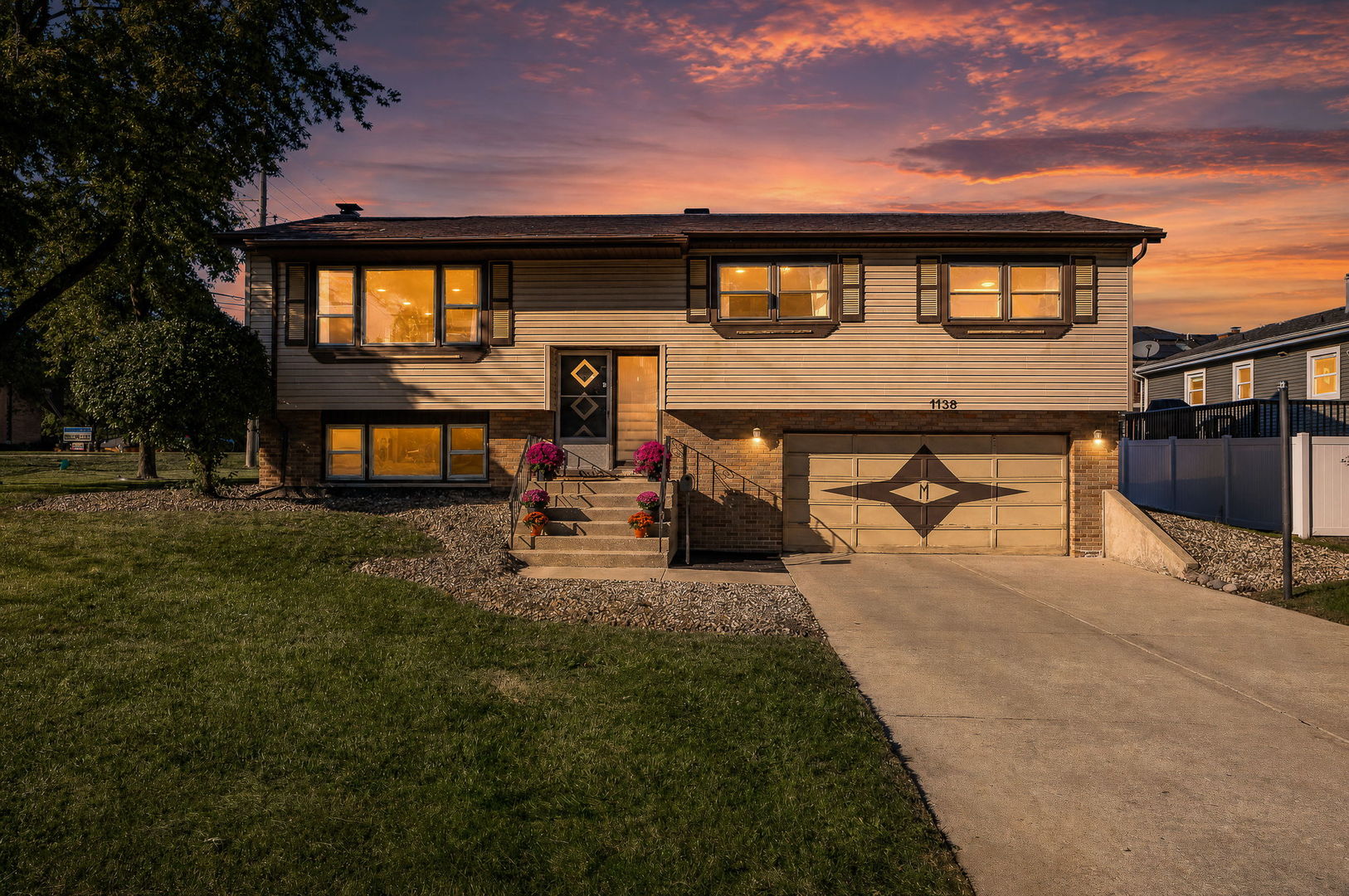1138 Timber Lane Property Photo 4