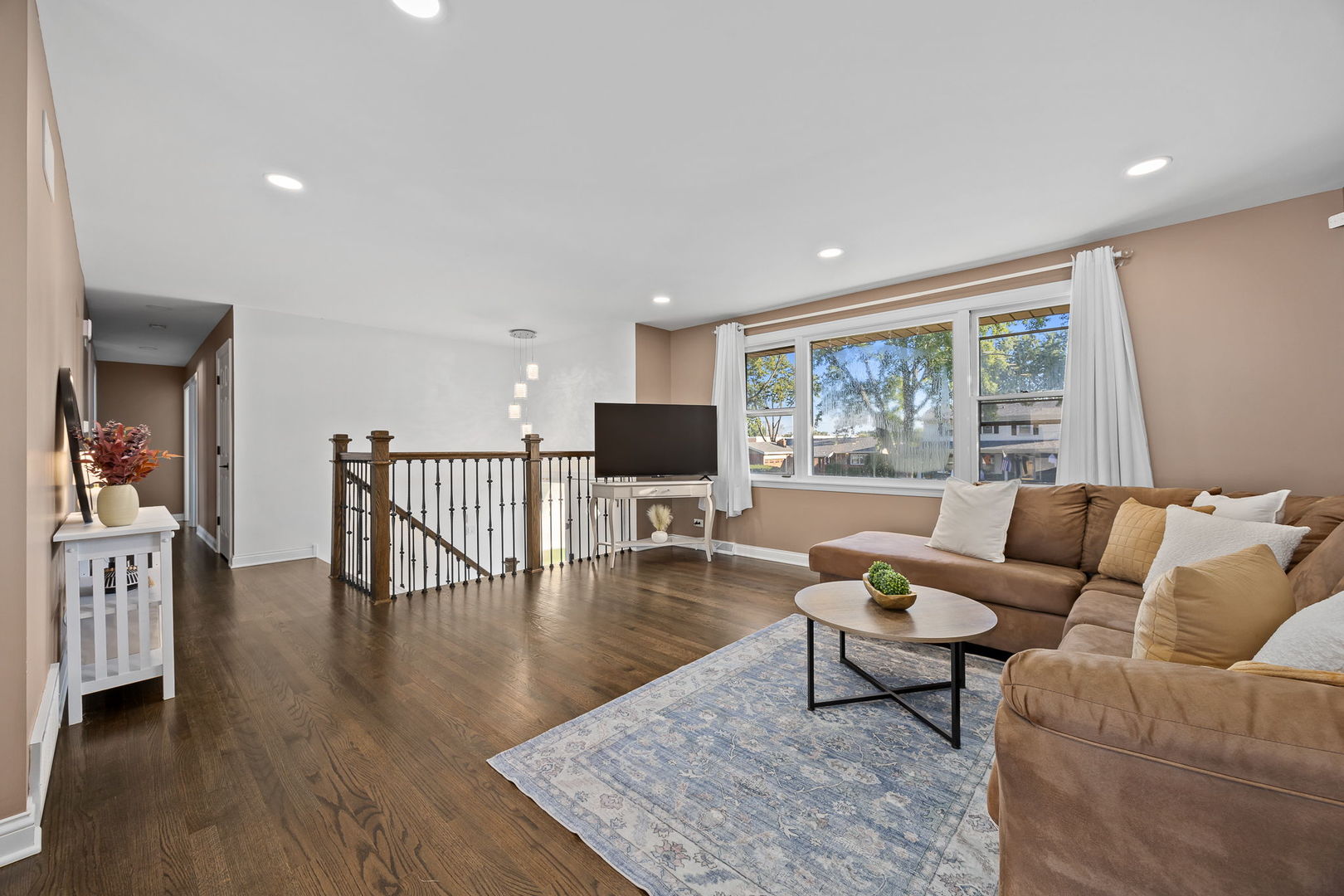 1138 Timber Lane Property Photo 8
