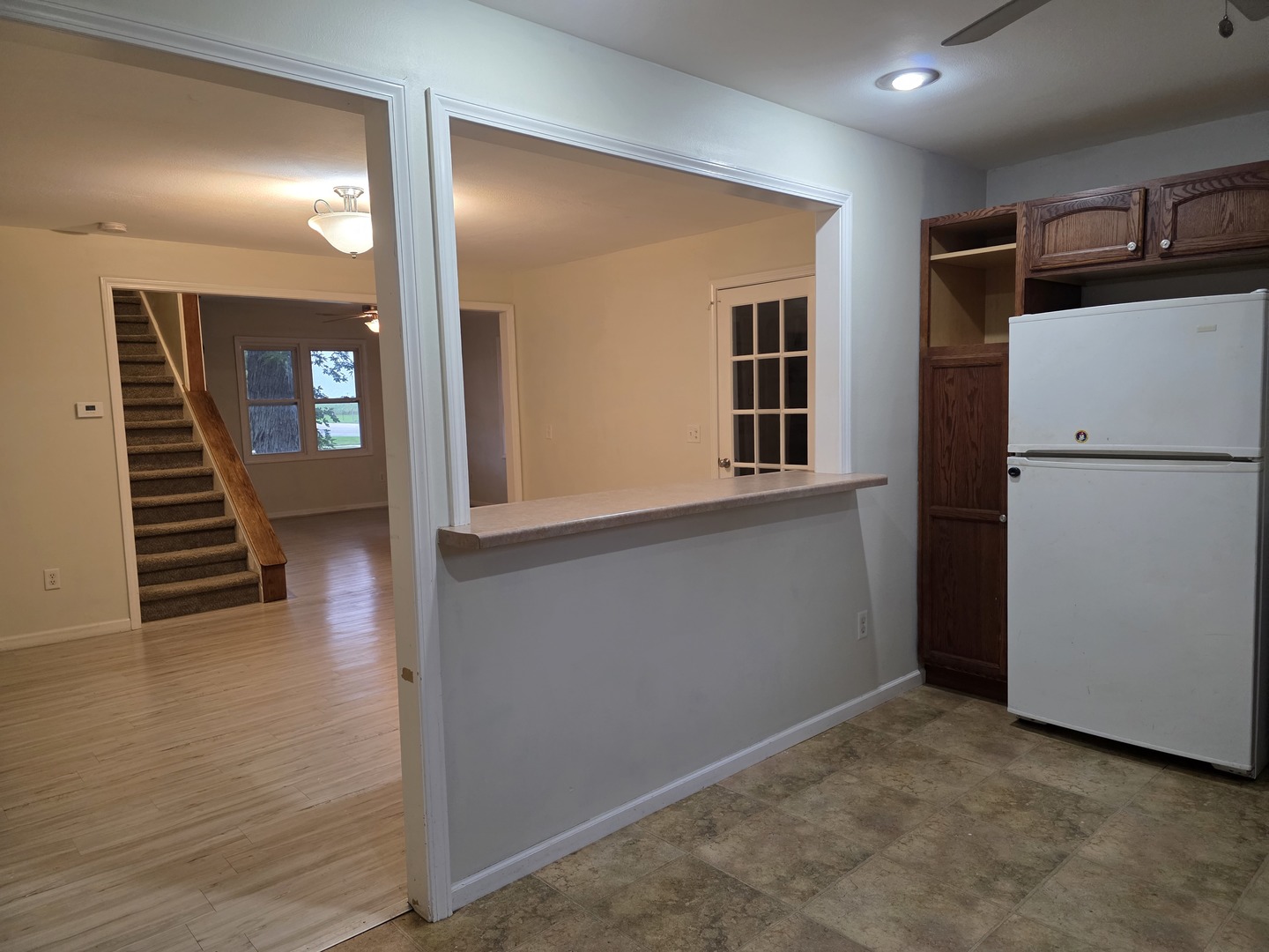 213 S Fremont Street Property Photo 4