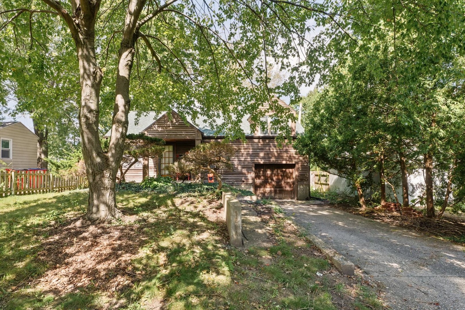 1604 W White Street Property Photo 1