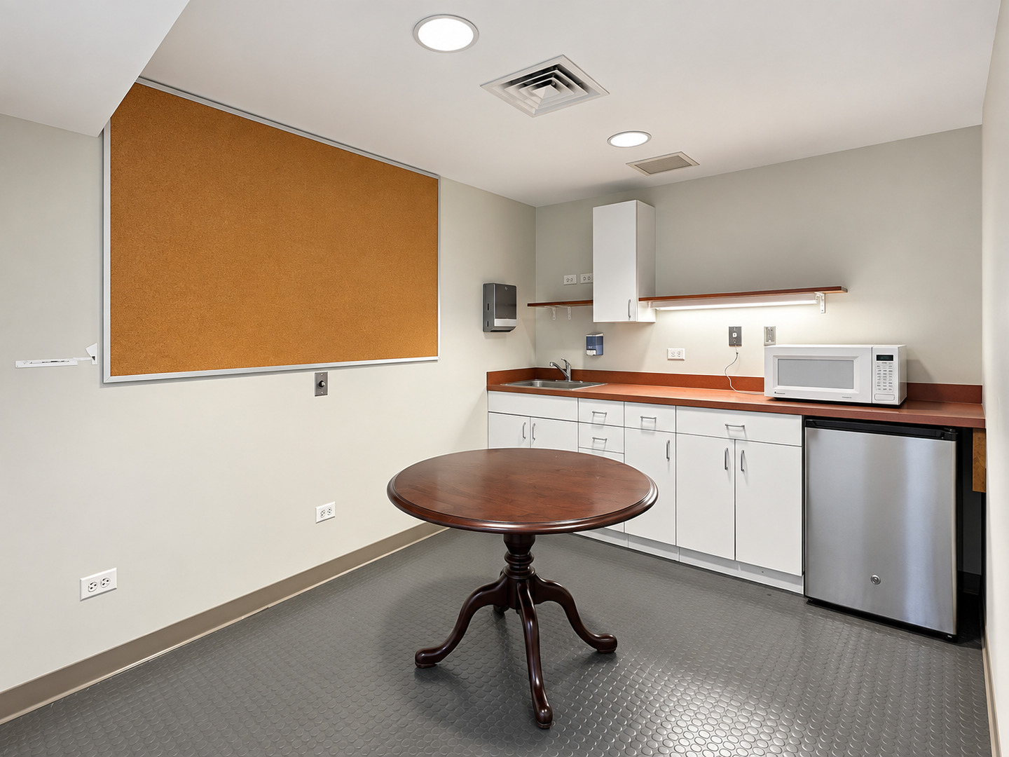 1311 E 57th Street Property Photo 41