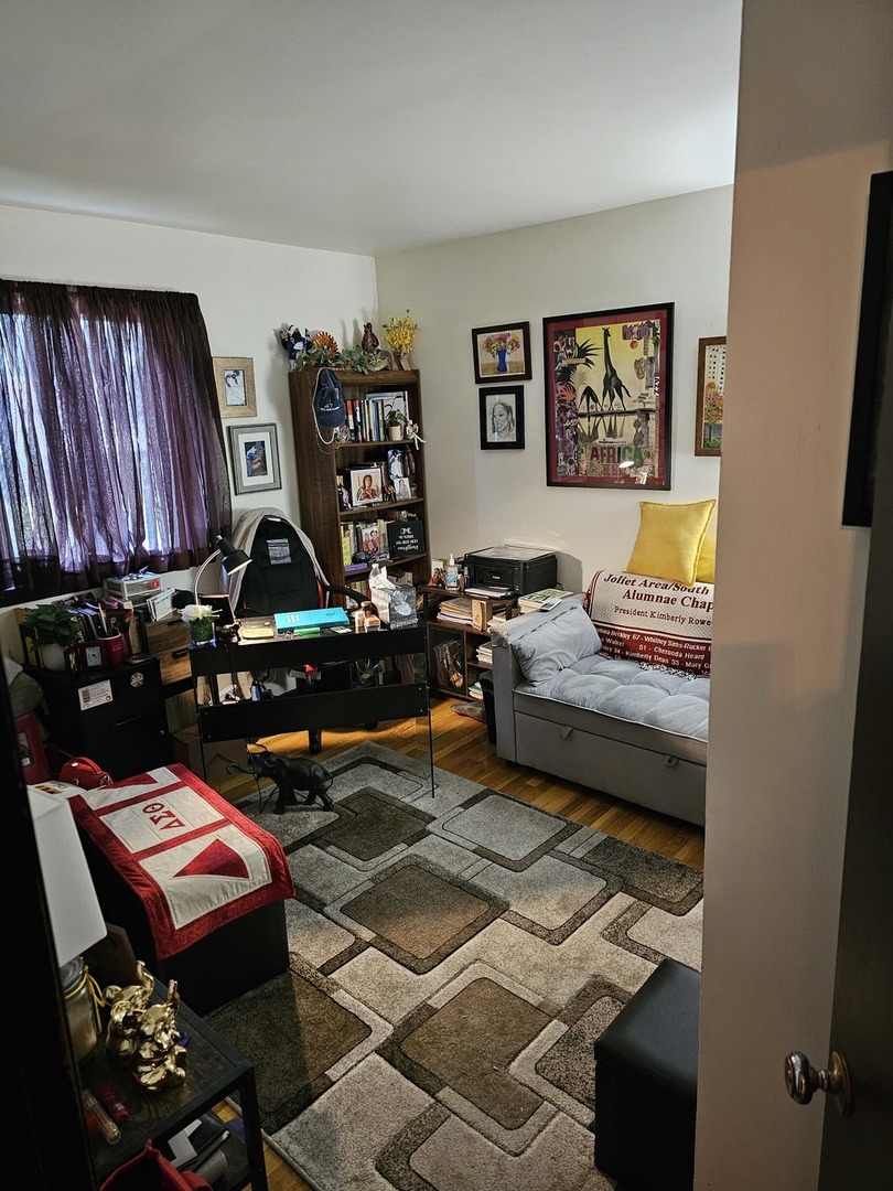 17010 Elm Drive Property Photo 6
