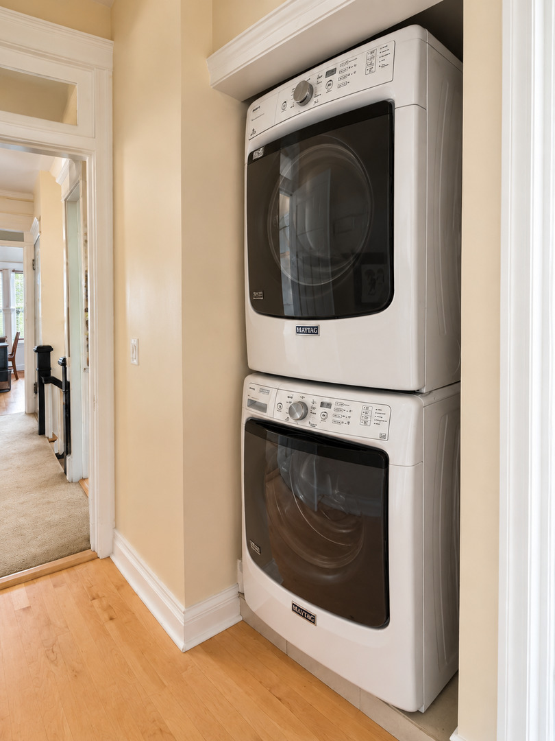 5415 N Wayne Avenue Property Photo 8